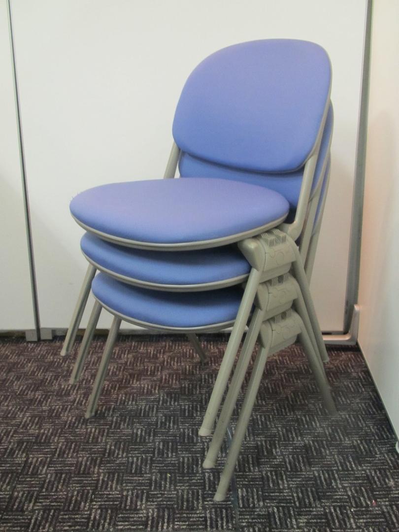 スタッキングチェアセット■3脚セット
                        
                                    中古
            