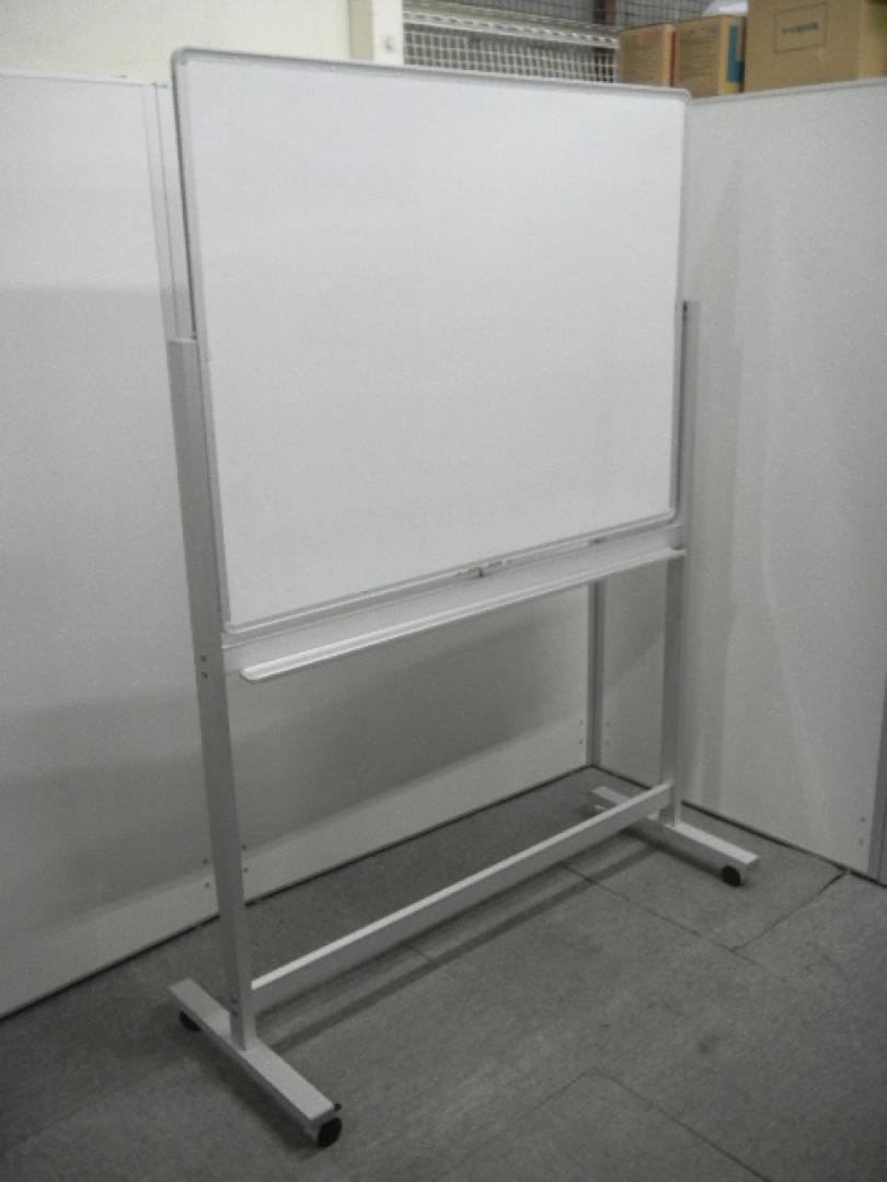 【便利な両面書き込みタイプ】自立式ホワイトボード　移動も楽々！【キャスターロックつまみに欠け有】【おつとめ品】
                        
                                    中古
            