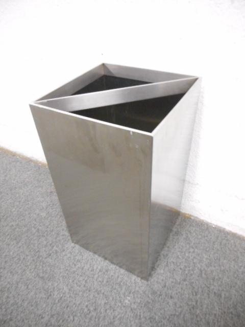 中古】 L946BS-S01 オカムラ/okamura 傘立て 133137 - 中古オフィス 