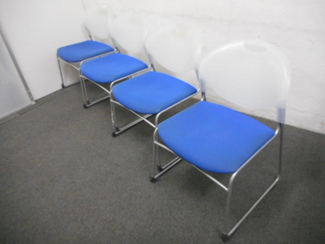 【セット商品】■スタッキングチェア4脚セット　■ブルー　■イトーキ　クリケット　■ITOKI　CRIKET 
                        クリケット（CRIKET）
                                    中古
            