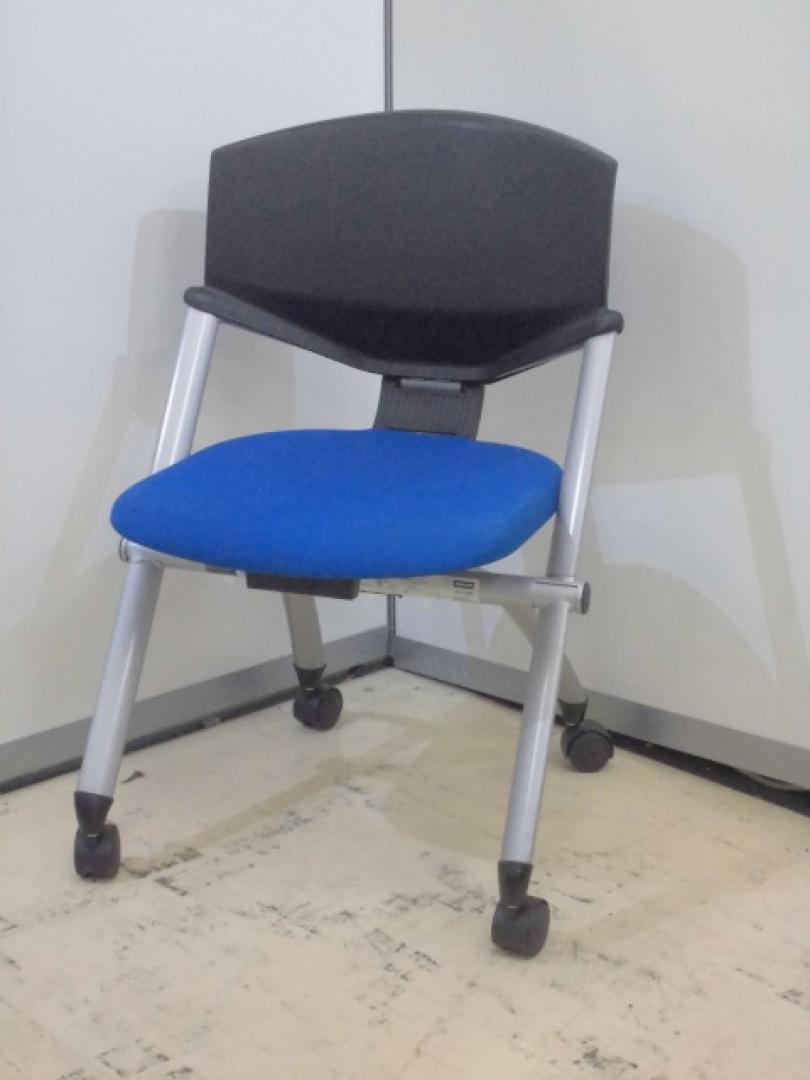 コクヨ製　ミーティングチェア！
                        
                                    中古
            