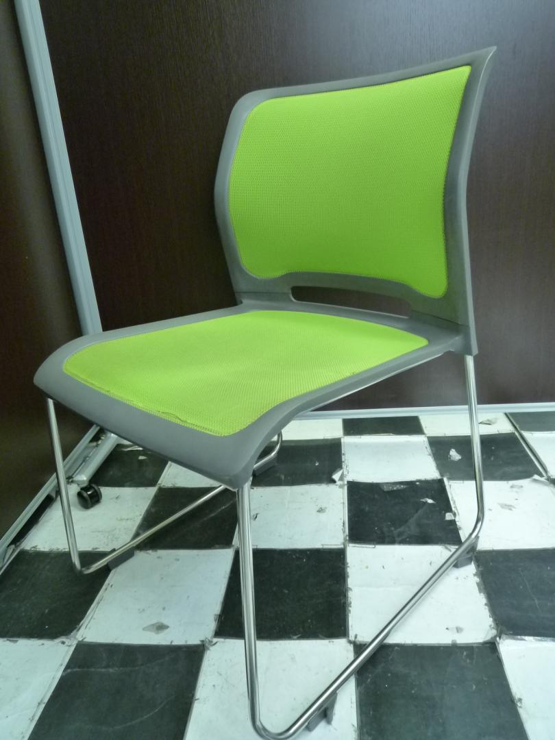 大量入荷】スタッキングチェア■オールグリーン■ローコスト【オフィス家具　チェア　イス　埼玉】
                        ウィティ
                                    中古
            