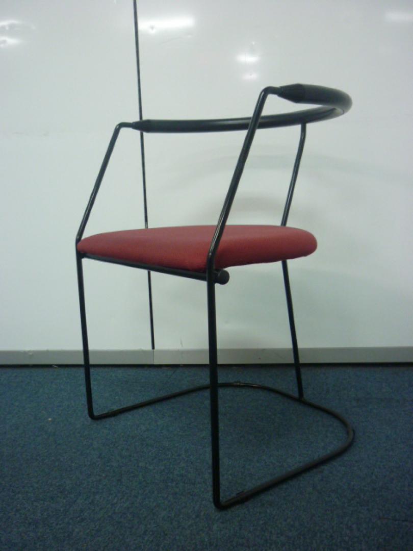 【5脚限定！】■鮮やかで品のあるレッド■仙台店限定入荷事務用品■
                        
                                    中古
            