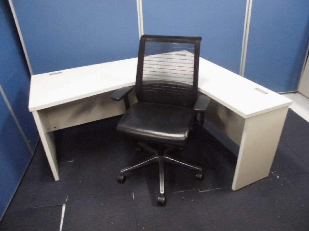 【Ｌ字デスクと大人気チェアのセット】Ｌ字デスクと本革×メッシュシンクチェアを併せて！【セット商品】【Ｌ字デスク】【高級チェア】
                        シンクチェア(本革×メッシュ)
                                    中古
            