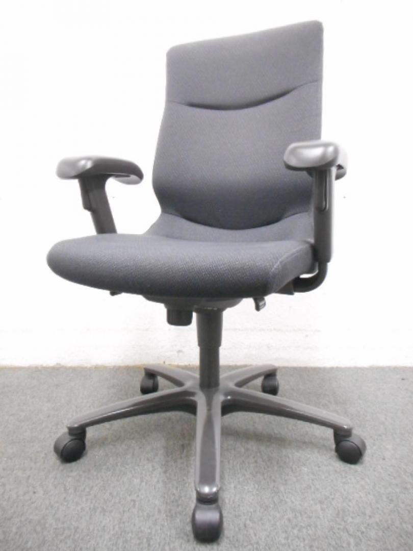 中古】CXグランデチェア CX84ZR-FM21 オカムラ/okamura 肘付