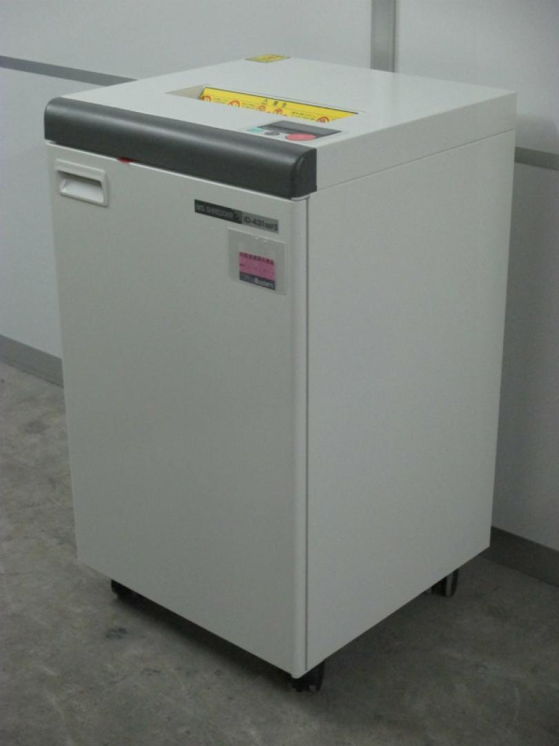 【これが業務用シュレッダ真髄です】言わずとしれた、明光商会製のシュレッダー　｜　最大同時裁断枚数55枚　｜　A3対応です　｜　
                        
                                    中古
            