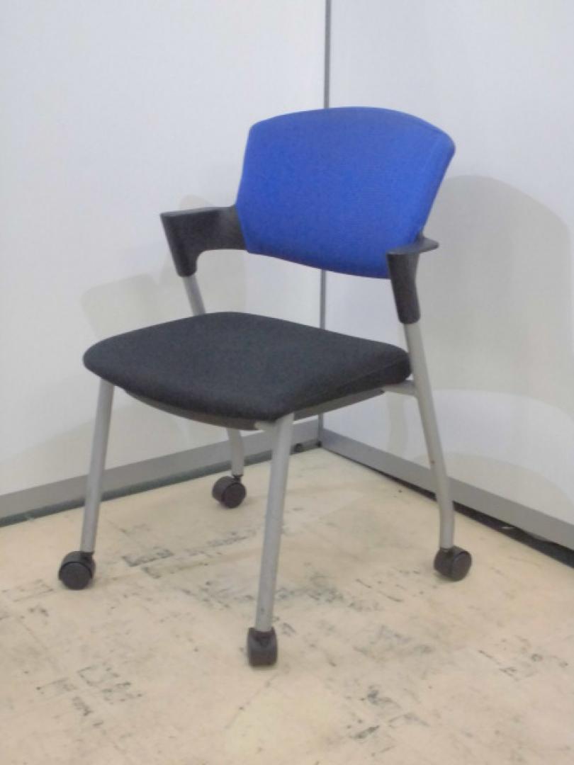 中古】 コクヨ/KOKUYO スタッキングチェア 134236 - 中古