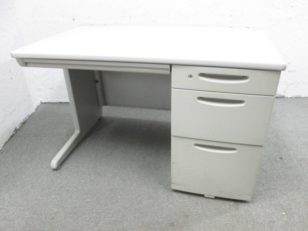 【一直線の配線タップでスッキリ収納】【オカムラ製　片袖机W1100　SD-e　ニューグレー】
                        SD-Vデスクシステム
                                    中古
            