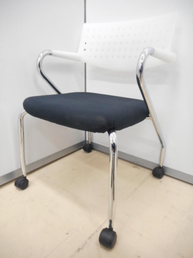 オシャレなデザイナーズスタッキングチェア！
                        ビザビ
                                    中古
            