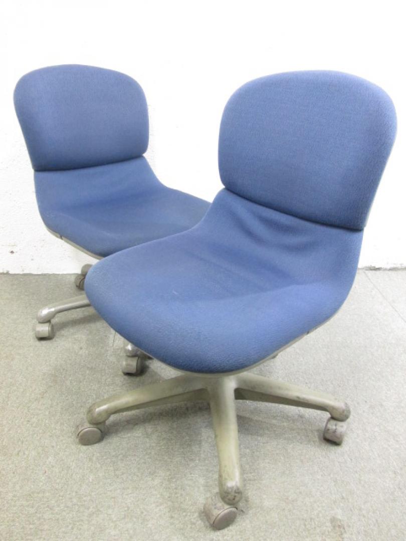 【通常価格の10％OFF！】内田洋行製　コアチェア　肘無しローバック　ブルー【お得な2脚セット商品】	
                        コア
                                    中古
            