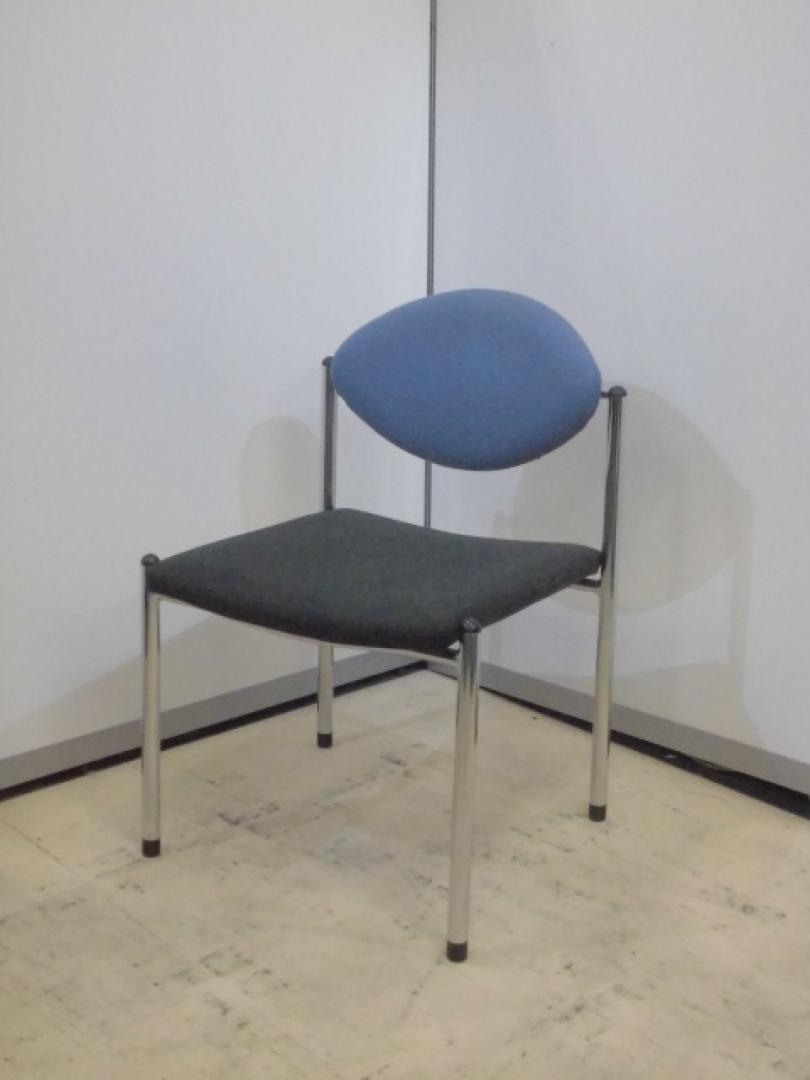 重ねて収納可能！スタッキングチェア！
                        トンガ
                                    中古
            