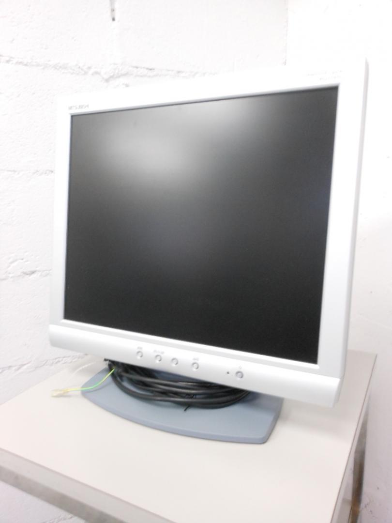 液晶モニター　１５インチ
                        
                                    中古
            