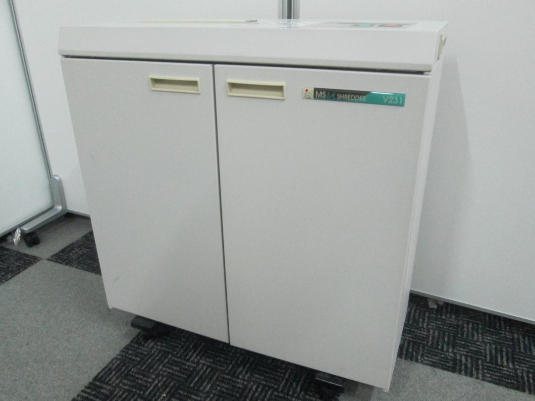 【限定１台】オフィスに１台は欲しいシュレッダーです。スリムタイプで場所も取りません。
                        
                                    中古
            