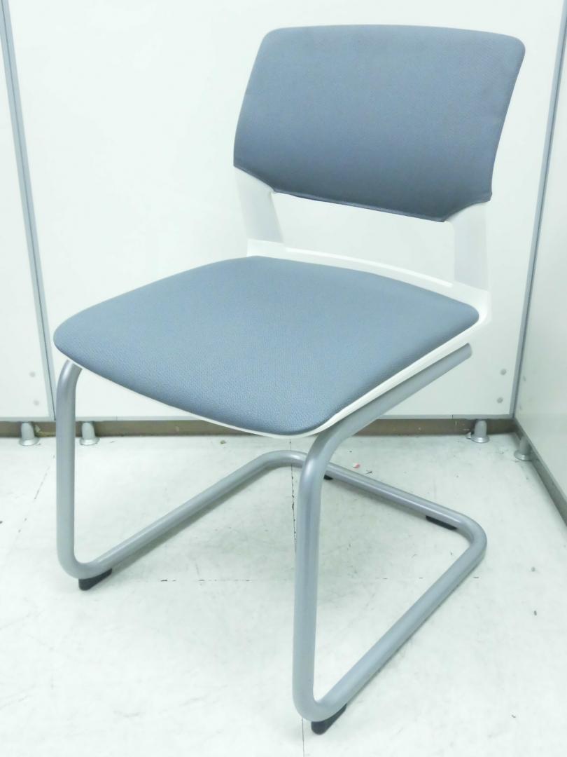 【8脚入荷】揃いでご購入頂けます！コクヨ製ミーティングチェア
                        CK160
                                    中古
            