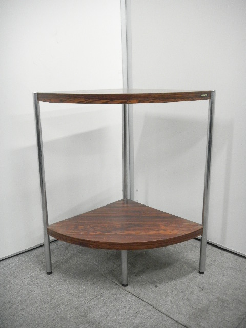 【1台限定】角に置くのがベストな使い道！！クォーター型の電話台
                        電話台
                                    中古
            