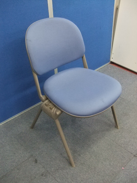 【４脚セット】【スタッキングチェア】会議室・打ち合わせ室におすすめです！
                        ピレッティコレクション
                                    中古
            