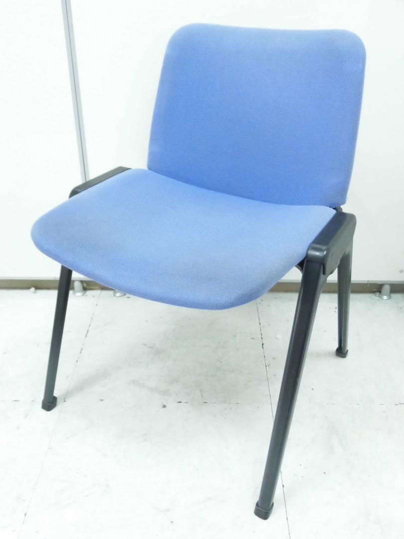 【8脚入荷】コクヨ製スタッキングチェア　安さ重視の方にもお勧め！！

                        
                                    中古
            