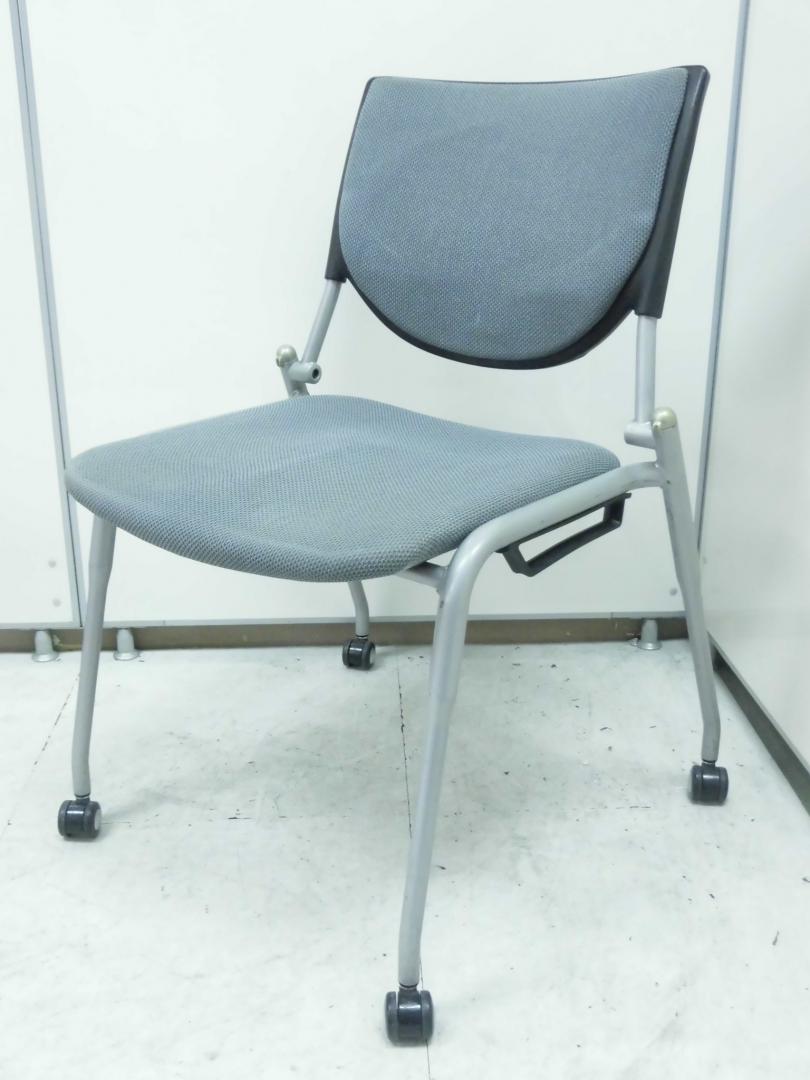 【4脚入荷】重ね合わせ可能！そして、キャスター付で移動も簡単!!【おつとめ品】
                        プロスタック
                                    中古
            