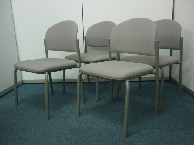 【4脚セット】【中古】スタッキングチェア　重ねて省スペース　会議用チェア　グレー■
                        
                                    中古
            