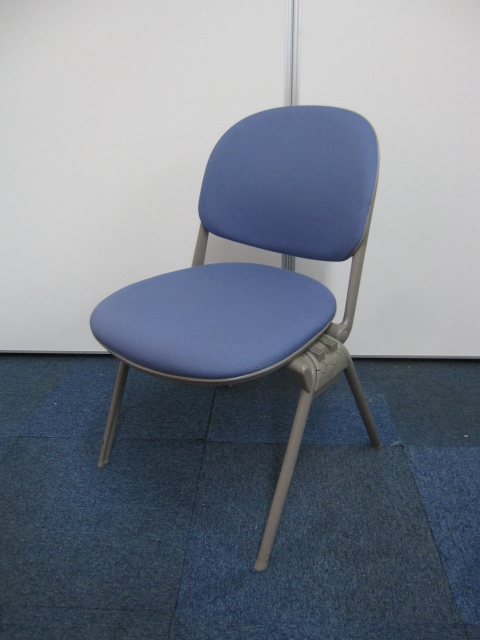 【中古】■オカムラ　■スタッキングチェア　リクライニング機能
                        トーションライン
                                    中古
            