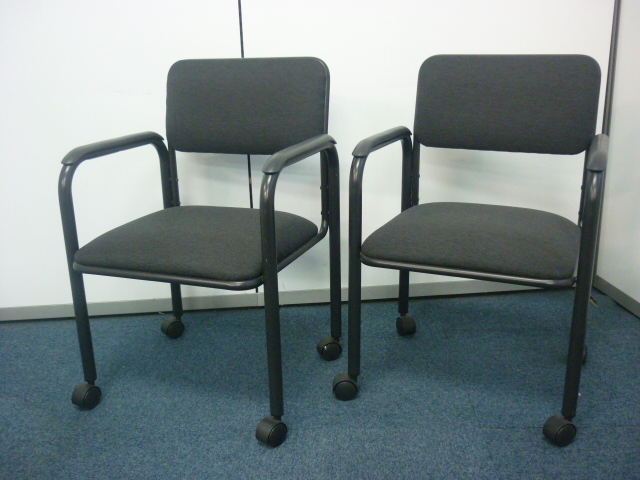 2脚セット｜ミーティングチェア｜キャスター付きで移動に便利　会議や研修に最適！
                        
                                    中古
            