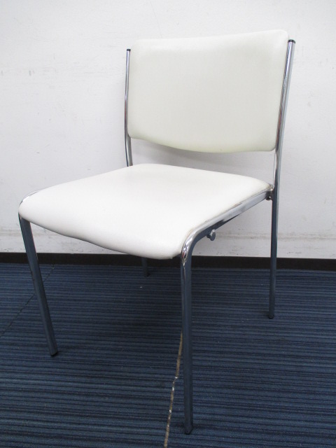 1,200円⇒980円【使えれば良いや！シリーズ】傷、剥がれ、錆有り⇒安い!!｜スタックチェア｜座面：レザー
                        
                                    中古
            