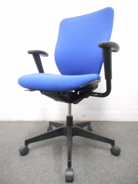 【多彩な調整機能！】■イトーキ　プラオチェア【可動肘】　■ブルー【ハイバック】　■【ITOKI　PRAO】
                        プラオ
                                    中古
            