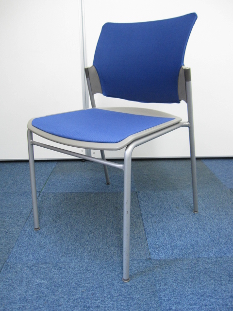 【ミーティングチェア】オカムラ製　フォルマミーティングチェア　カラー：ブルー【会議用チェア】
                        フォルマ
                                    中古
            