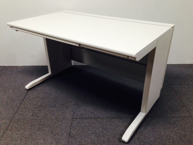 【大量入荷！】イトーキ製のホワイト平机　｜　人気サイズ幅1200　｜　CXシリーズ　｜　ワゴンもございます！！　｜
                        CX
                                    中古
            