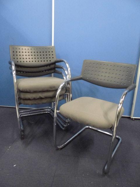 【中古】ビザビチェア vitra/ヴィトラ スタッキングチェア 137567