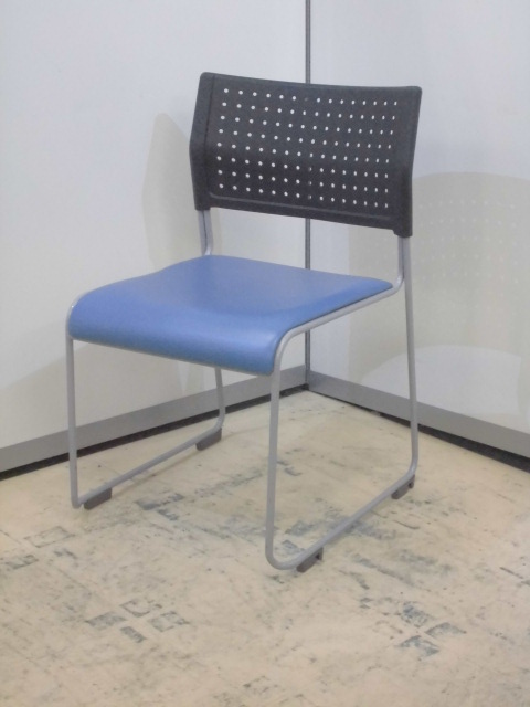 かっこいいレザー仕様！しかもこのお値段！
                        
                                    中古
            