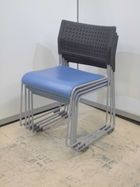 【4脚セット割】かっこいいレザー仕様！
                        
                                    中古
            