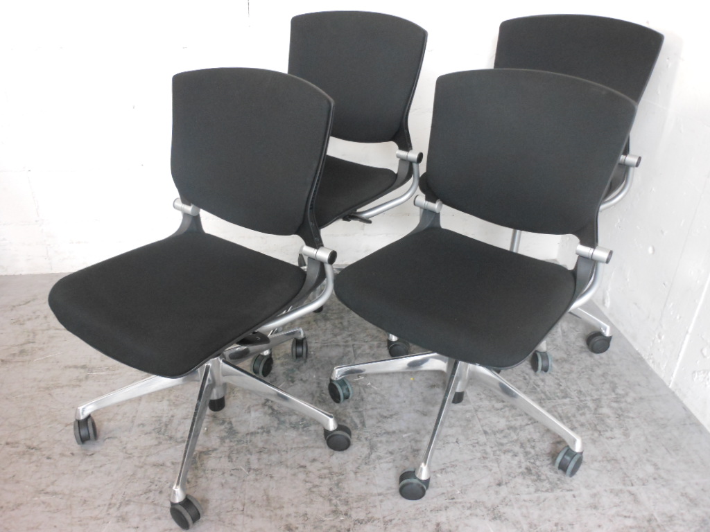 【入れ替え・新規購入に!】　オカムラ｜ミーティングチェア｜グラータ【4脚セット！】
                        グラータ
                                    中古
            