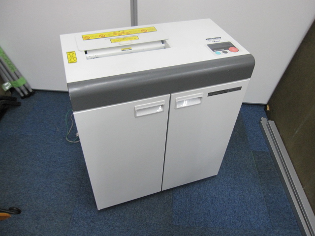 【中古良品】明光商会製　シュレッダー　ID-331SRM【SDも裁断できます】

                        ID-331SRM
                                    中古
            