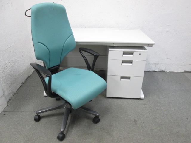 【通常価格の10％OFF！】【オカムラ製ミーティングチェア【上下昇降機能付き】【お得な2脚セット商品】
                        
                                    中古
            