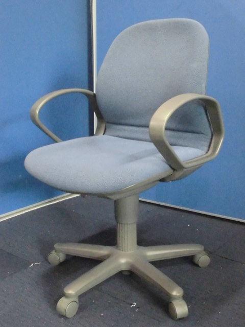 【コクヨのポピュラーシリーズ】ダイナフィットチェアー｜ブルー｜リング肘
                        ダイナフィット
                                    中古
            