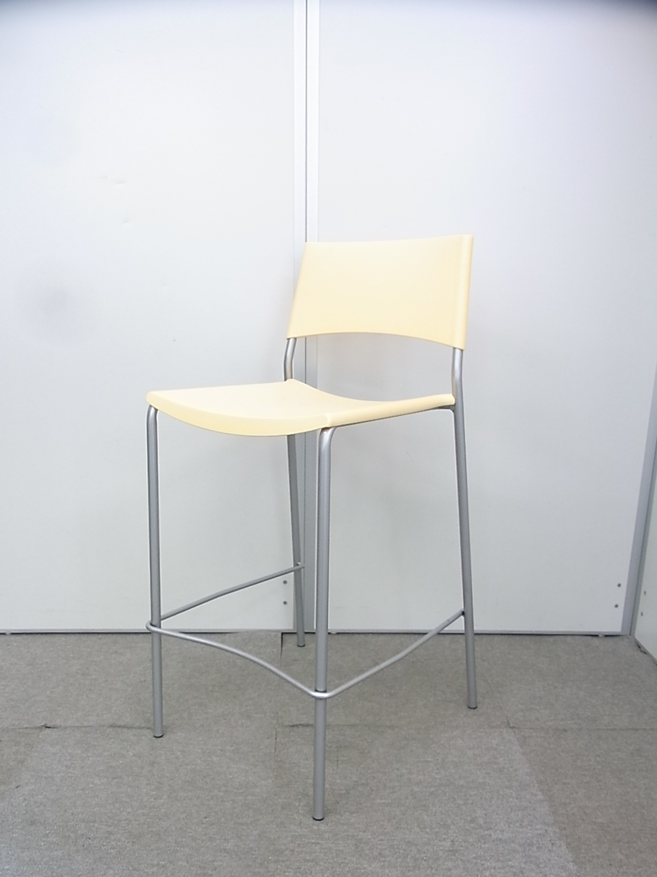 【レアアイテムも続々入荷！】カウンターチェア ハイチェア■ハイカウンターと合わせてご利用が可能！4脚重ねて収納可能です！
                        フロリダ
                                    中古
            