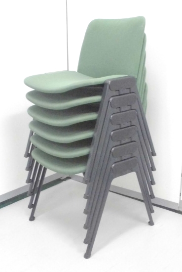 スタッキング6脚セットでご案内！お買い得です！
                        
                                    中古
            