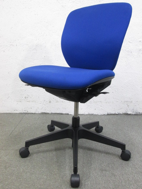 【残り一脚！！】イトーキ製プラオチェア【定番のブルー色】
                        プラオ
                                    中古
            