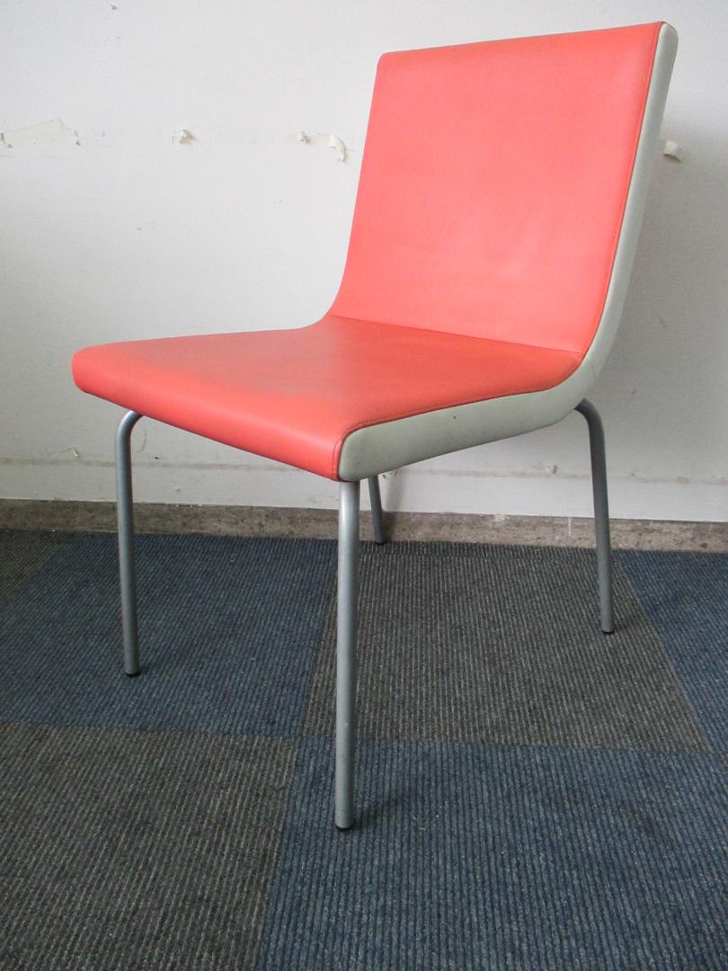 【ビビットな配色がGOOD!!】イトーキ　べジーナチェア【ミーティング用】
                        ベジーナ
                                    中古
            