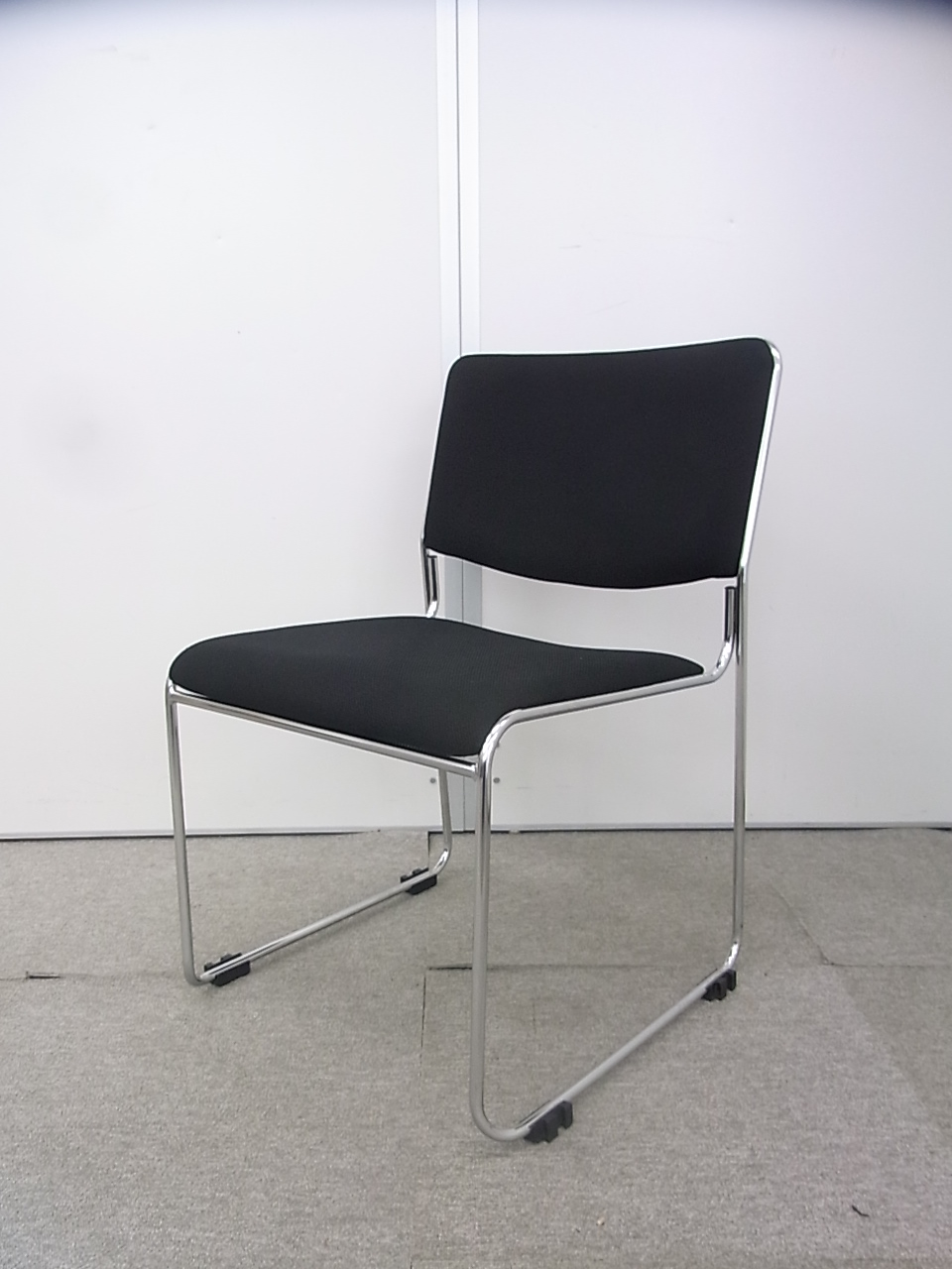 【状態良好！定番！】ブラックのミーティング用チェアが4脚入荷！状態も綺麗ですよ～！
                        
                                    中古
            