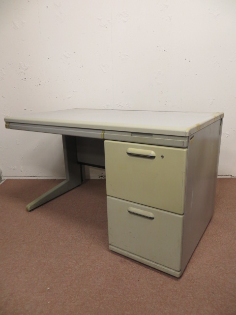 【定番】頑丈！広い！たくさん入る！【イトーキ製片袖机】
                        CR
                                    中古
            