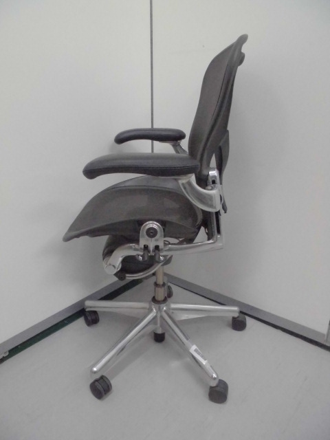大人気アイテム 中古】アーロンチェア B/フル/ポスチャー/アルミ Herman Miller デスクチェア