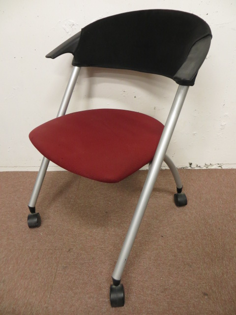 【レア！】シンプルかつ便利！グッドデザイン賞受賞！【ネスティングチェア】 
                        280シリーズ
                                    中古
            