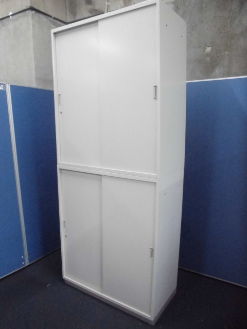 【鍵付書庫】イトーキ製｜上下書庫セット｜引き戸タイプ！｜省スペース対応キャビネットです！
                        シンライン
                                    中古
            