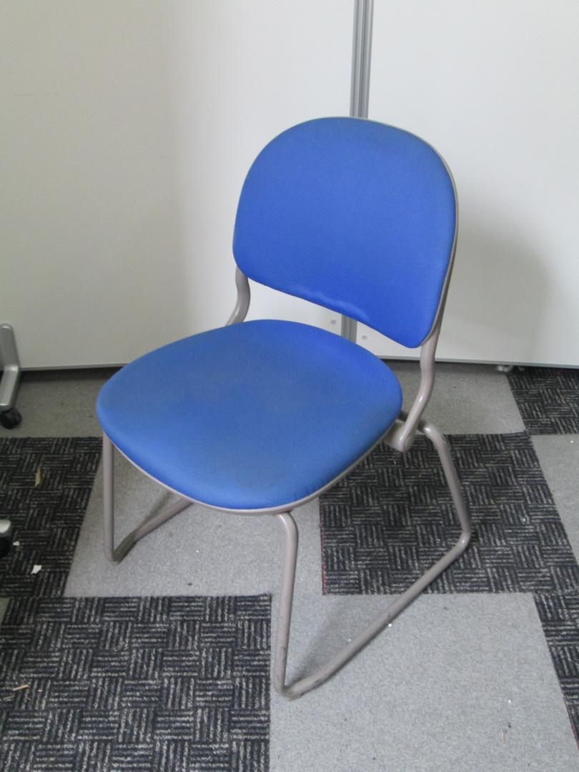 スタッキングチェアー　ブルー　会議室や待合にご利用ください
                        
                                    中古
            