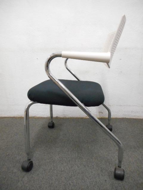 【中古】ビザビチェア vitra/ヴィトラ スタッキングチェア 140977