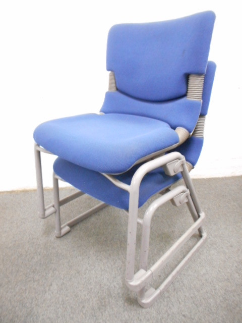 ■スタッキングチェア2脚セット　■ブルー　■イトーキ（ITOKI）　■バーテブラⅡ【セット商品】
                        バーテブラⅡ
                                    中古
            