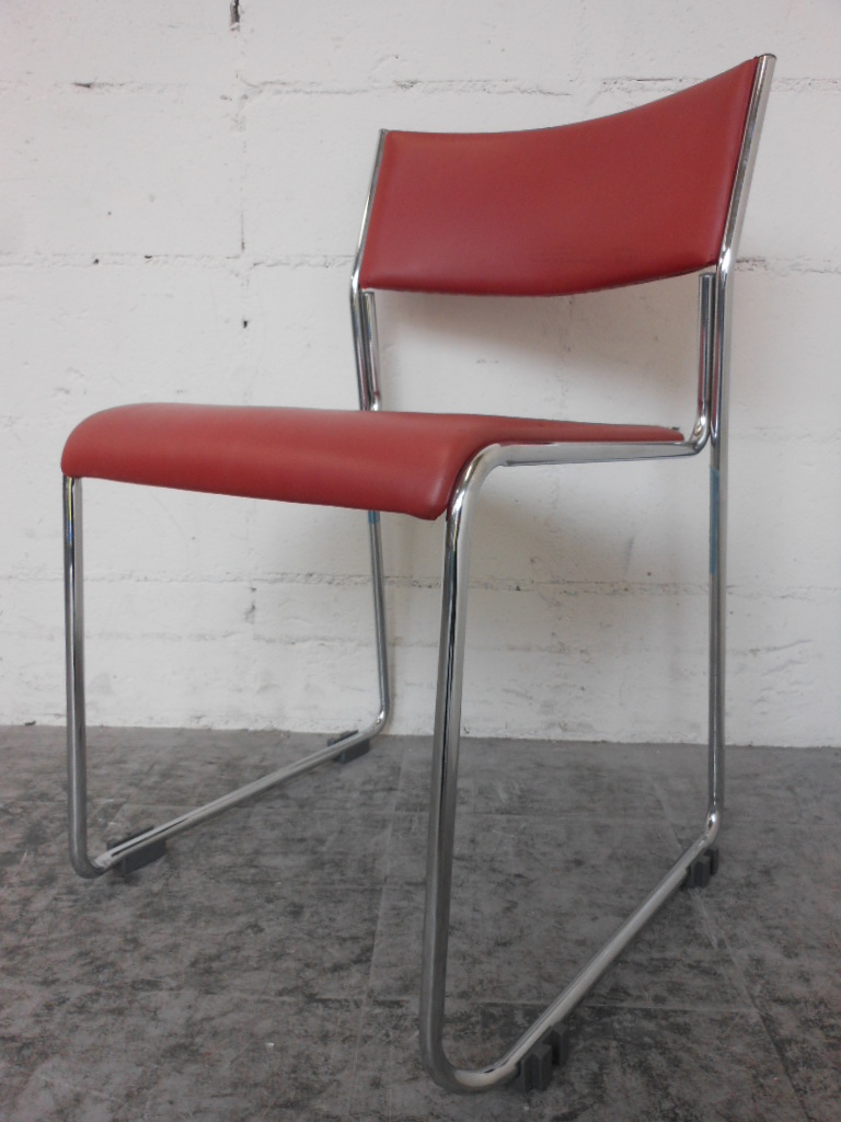 ～食事スペースでも～明るいカラーで気分上昇へ
                        
                                    中古
            