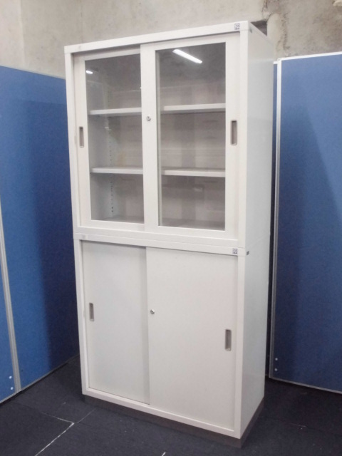 【ラス1訳有価格】ガラス引き戸+スチール引き戸｜下段棚板1枚｜上下連結不可商品です。
                        
                                    中古
            